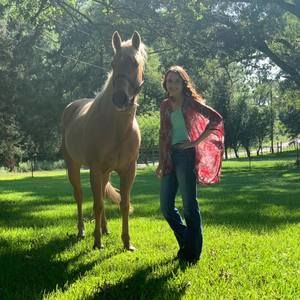 Meet your Posher, Skyla